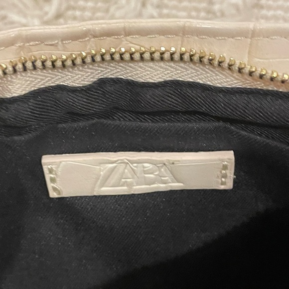 ZARA GOLD CHAIN STRAP ANIMAL EMBOSSED SHOULDER BAG CREAM - Picture 8 of 8